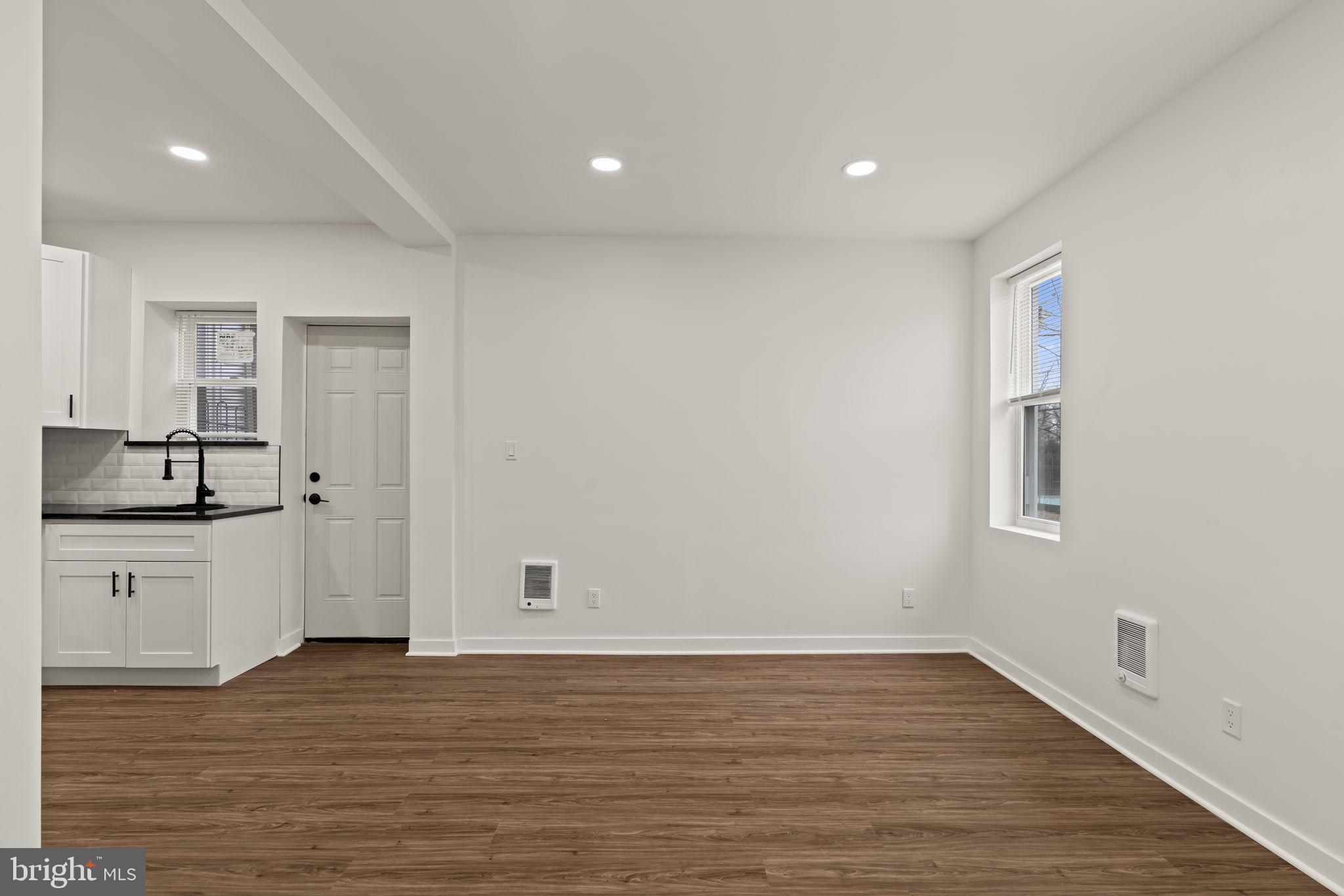 NORTHWOOD - Residential