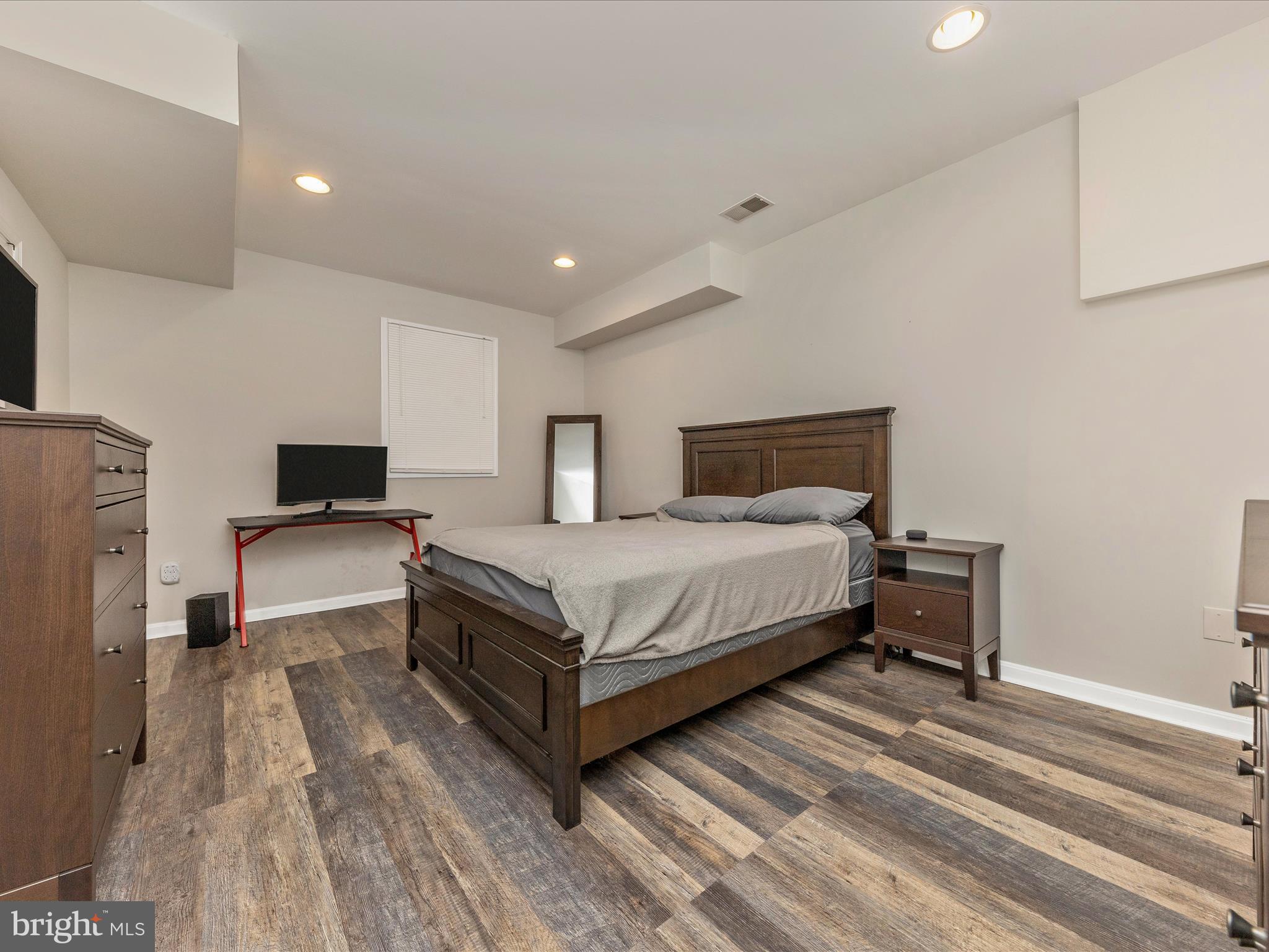 RIDGEVILLE HEIGHTS - Residential