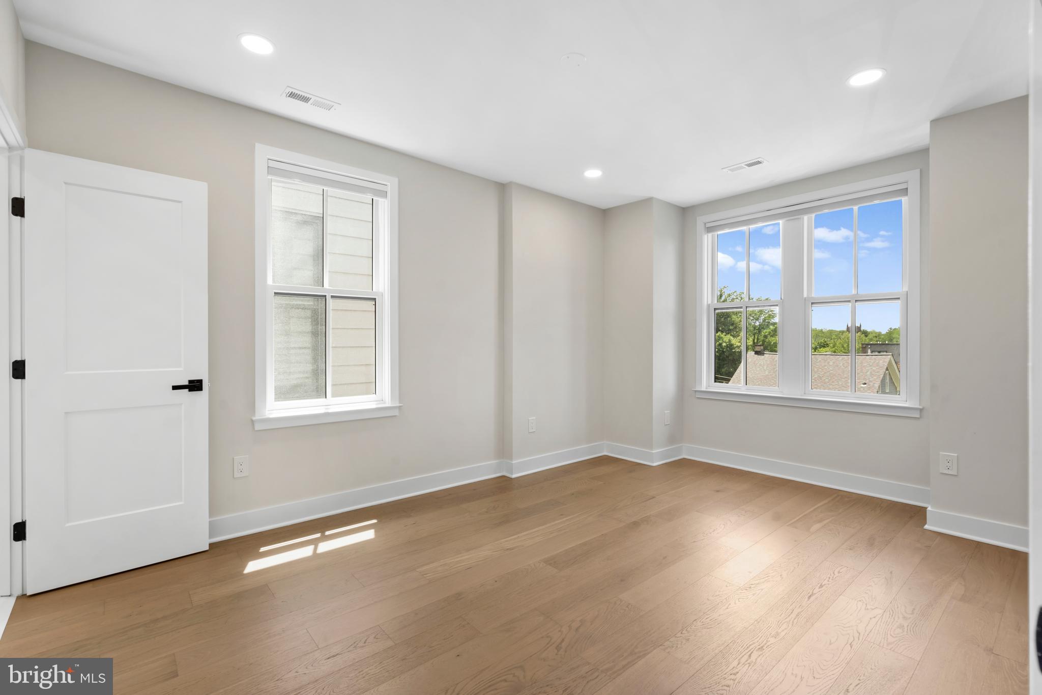 NEWTOWN ESTATES - Residential