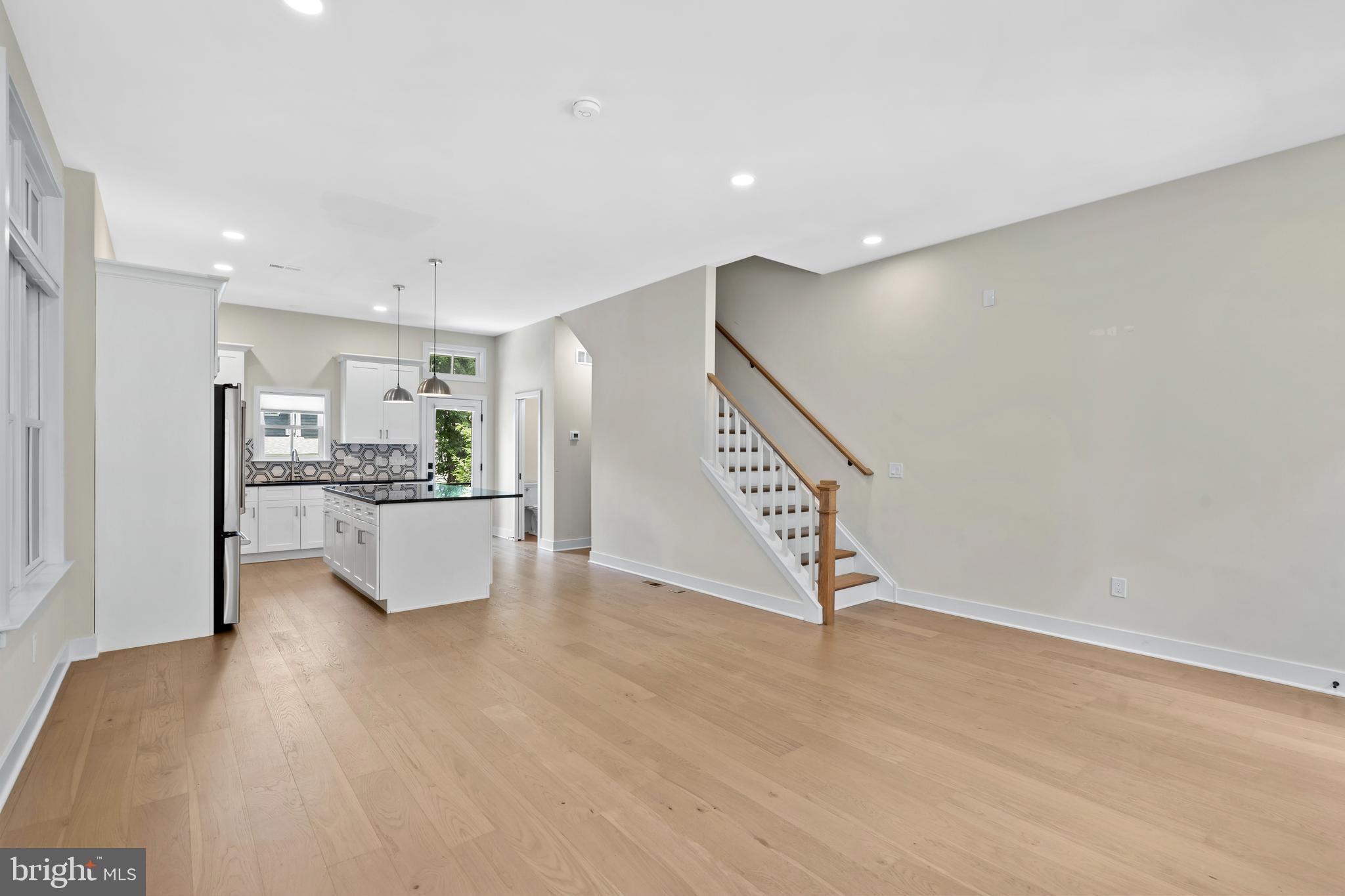 NEWTOWN ESTATES - Residential