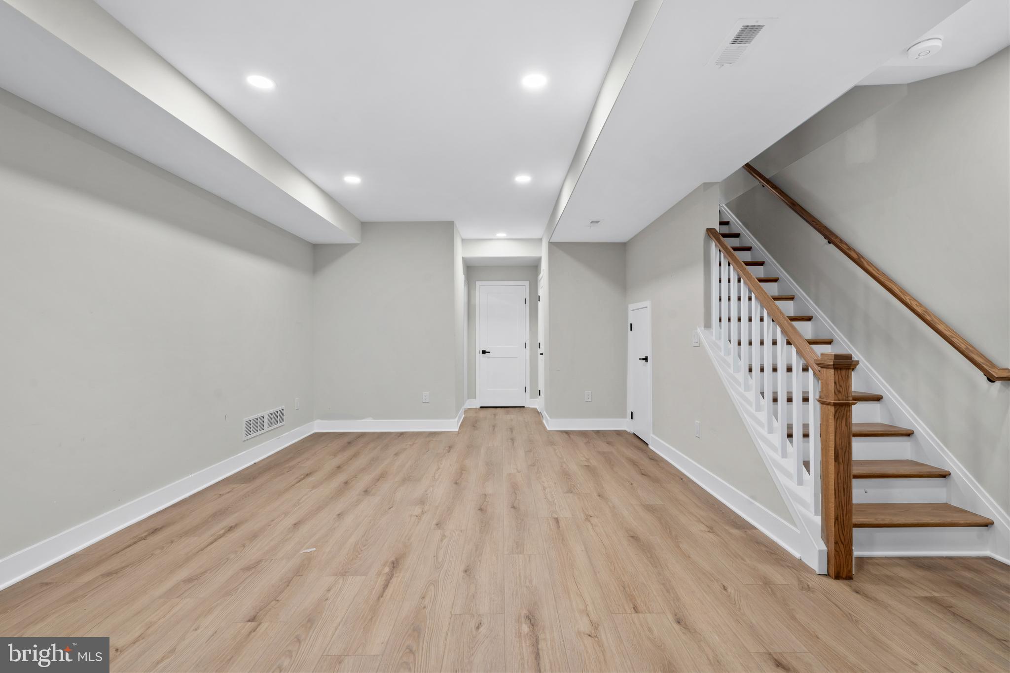 NEWTOWN ESTATES - Residential
