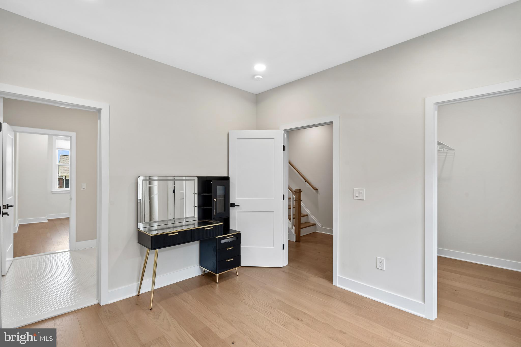 NEWTOWN ESTATES - Residential
