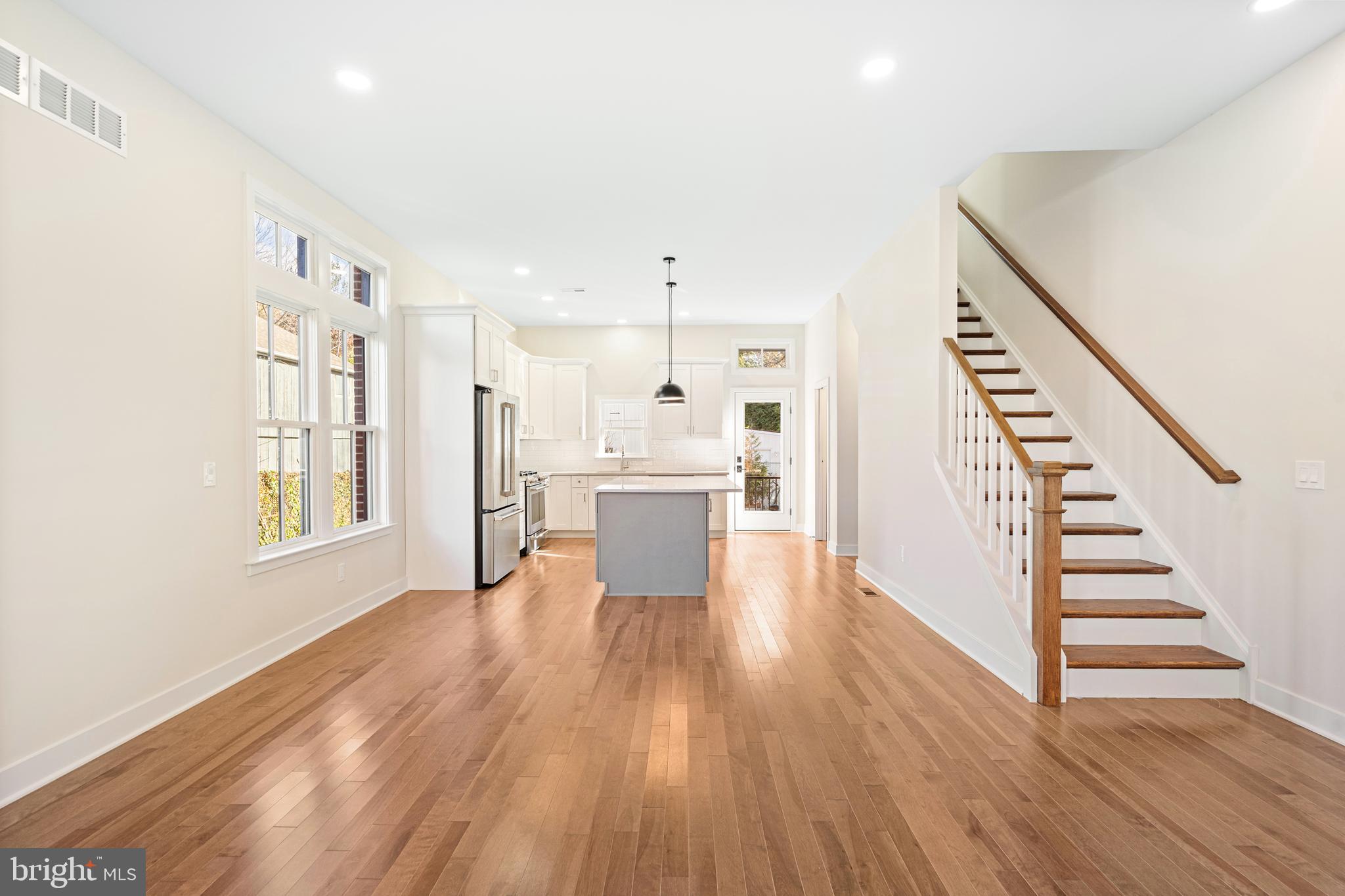 NEWTOWN ESTATES - Residential