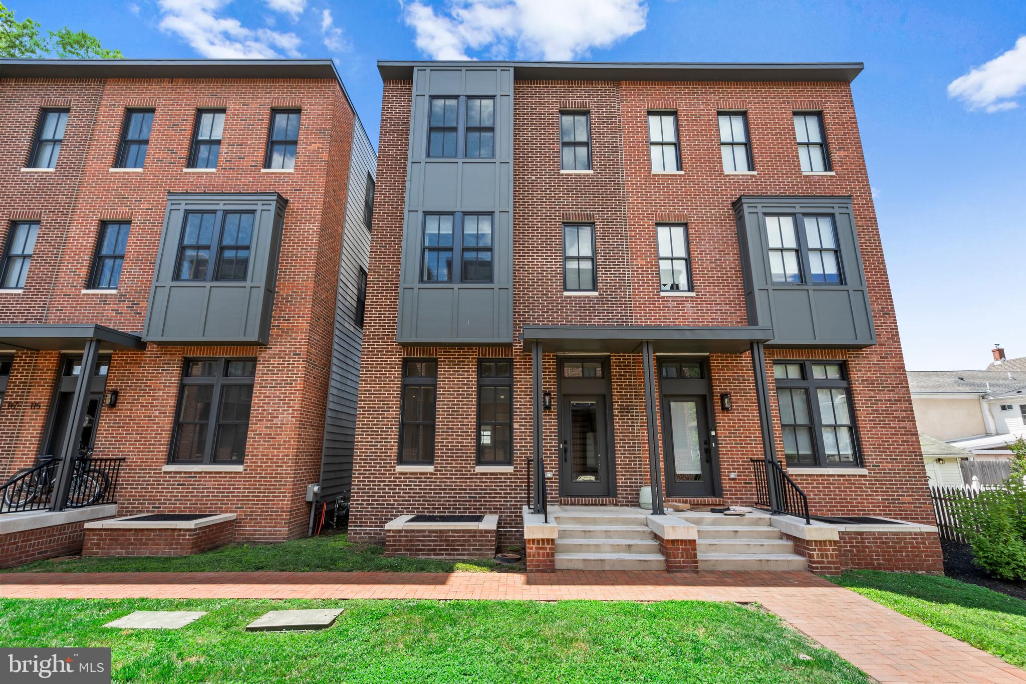 NEWTOWN ESTATES - Residential