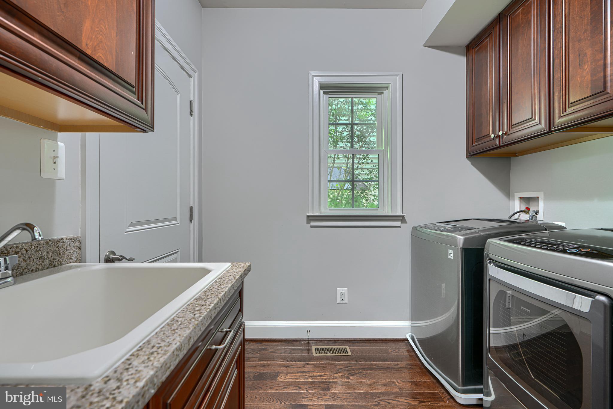 MEADOWVALE - Residential