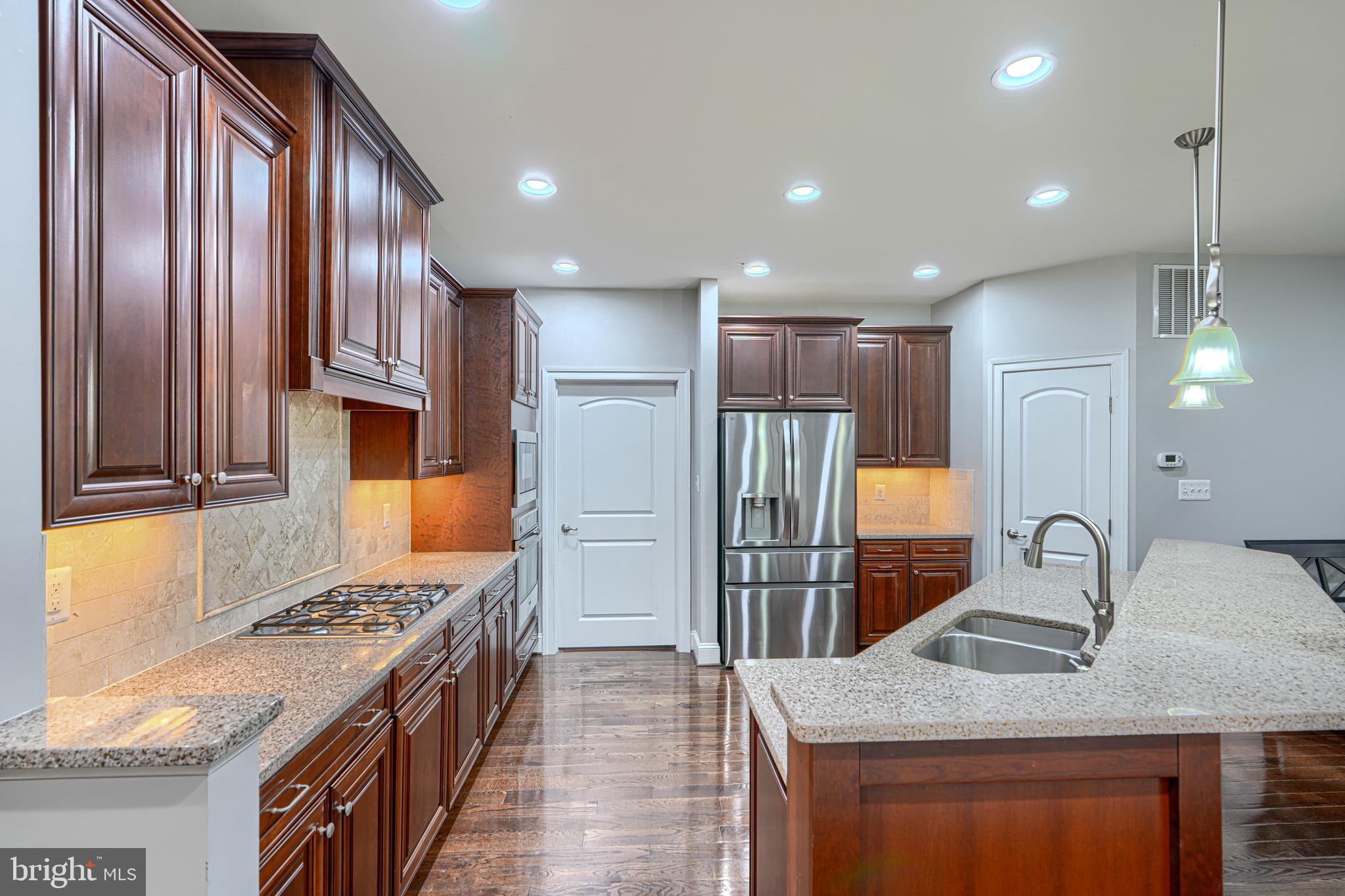 MEADOWVALE - Residential