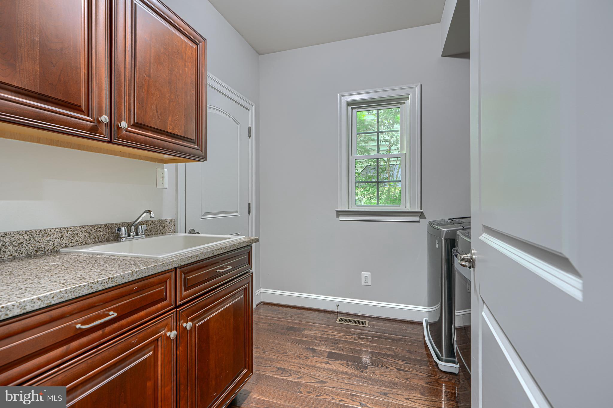 MEADOWVALE - Residential
