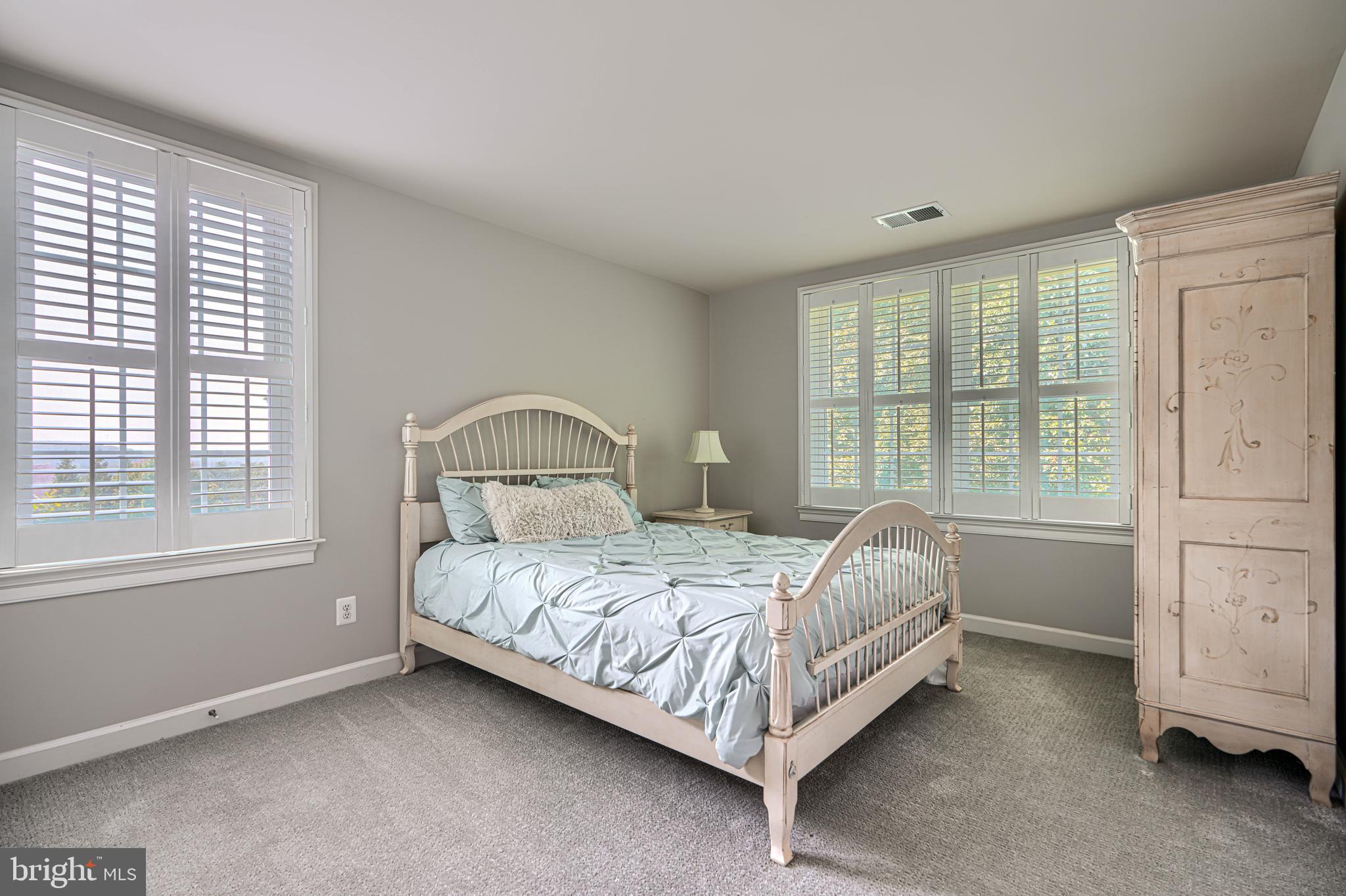 MEADOWVALE - Residential