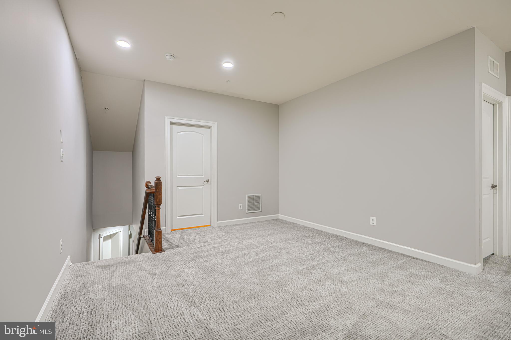 MEADOWVALE - Residential