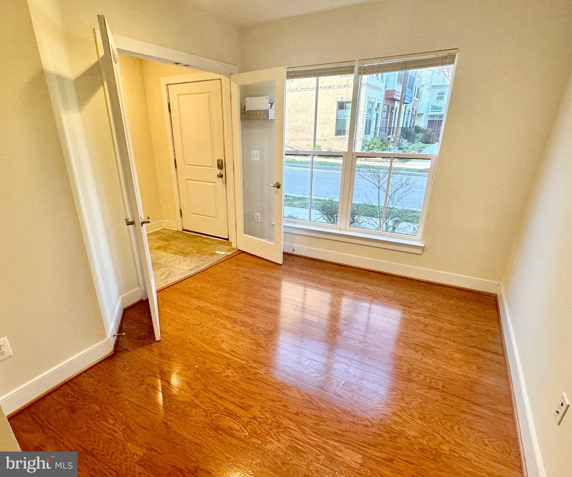 HYATTSVILLE - Residential Lease
