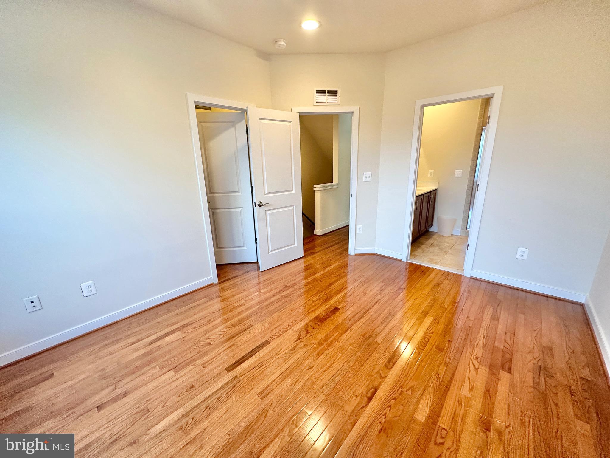 HYATTSVILLE - Residential Lease