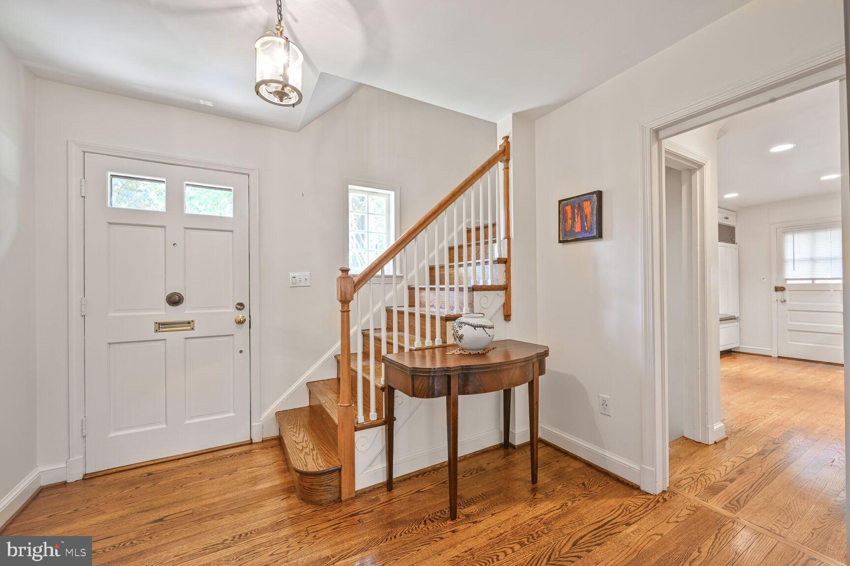 CHEVY CHASE VILLAGE - Residential