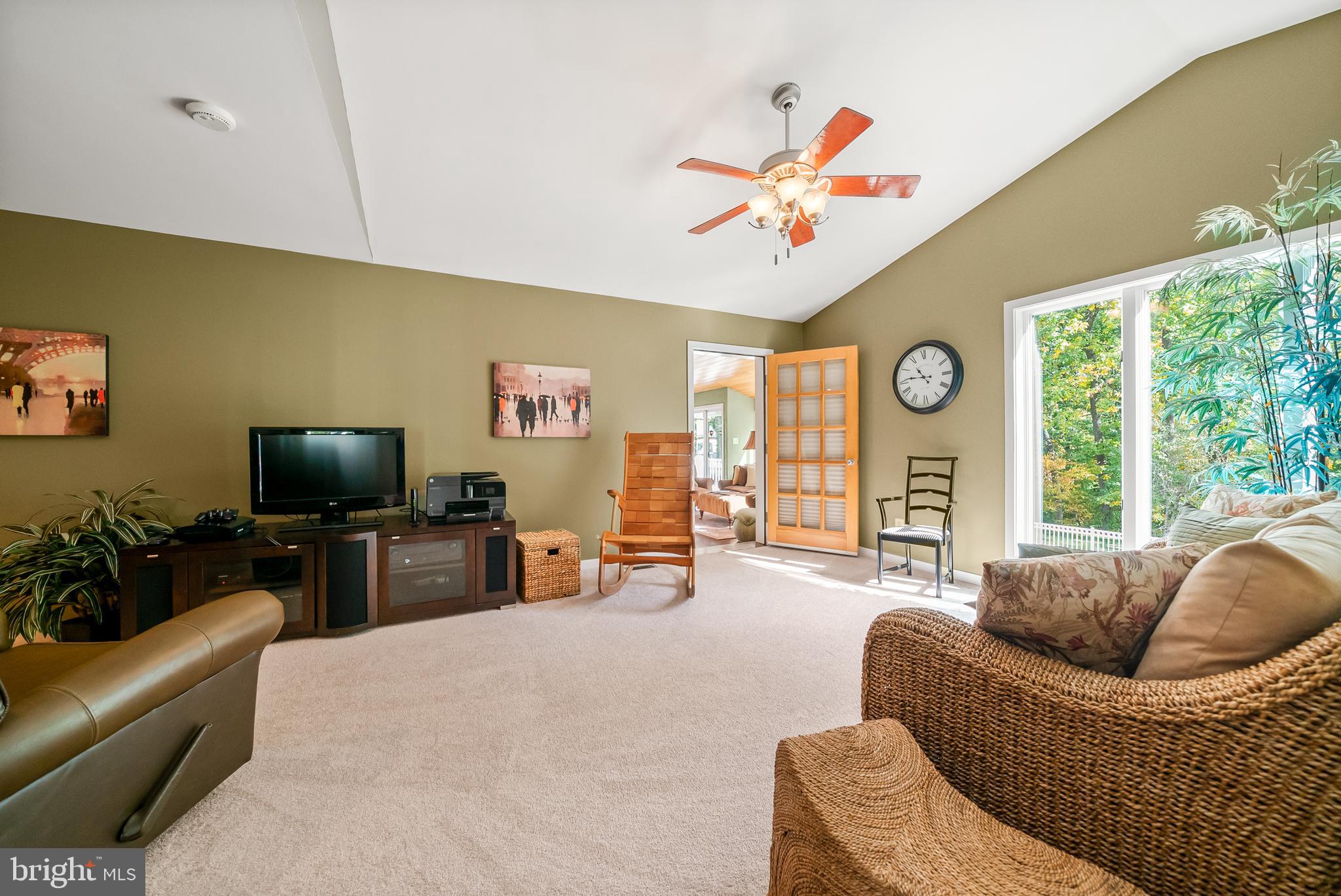 PINE RIDGE - Residential