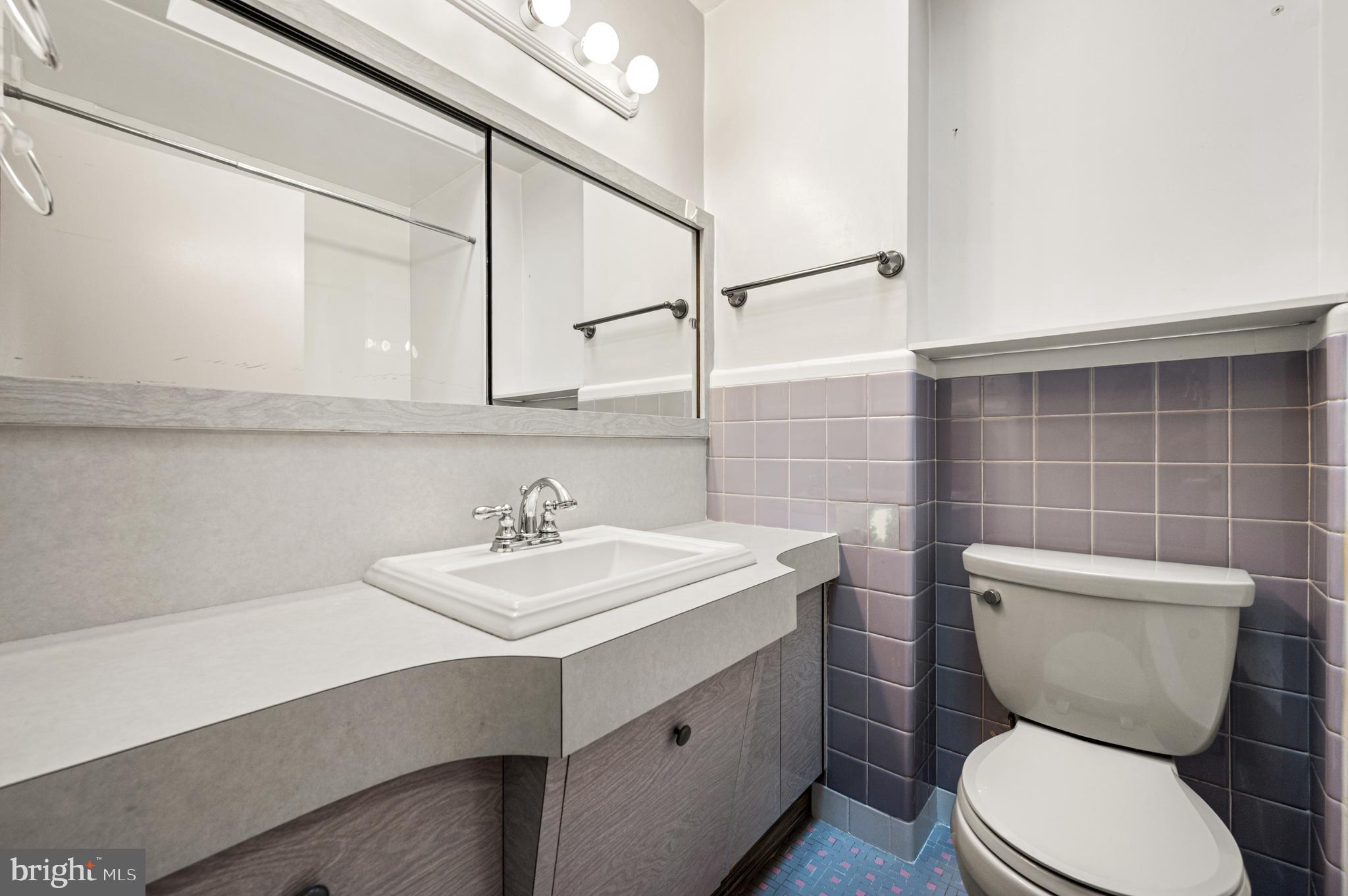 PHILADELPHIA (NORTHEAST) - Residential