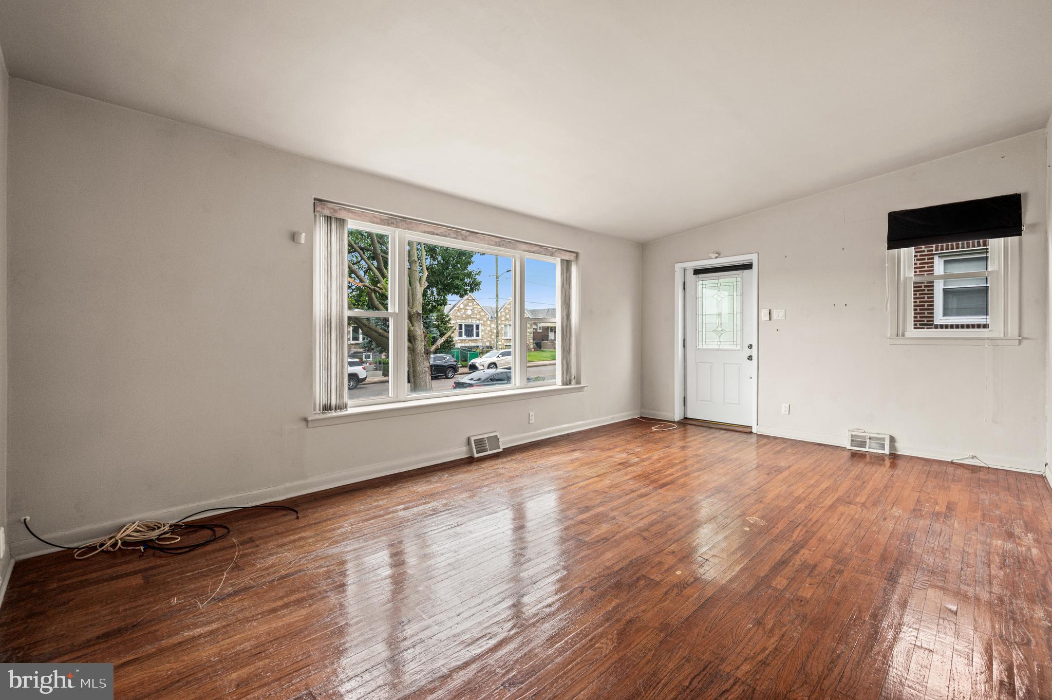 PHILADELPHIA (NORTHEAST) - Residential