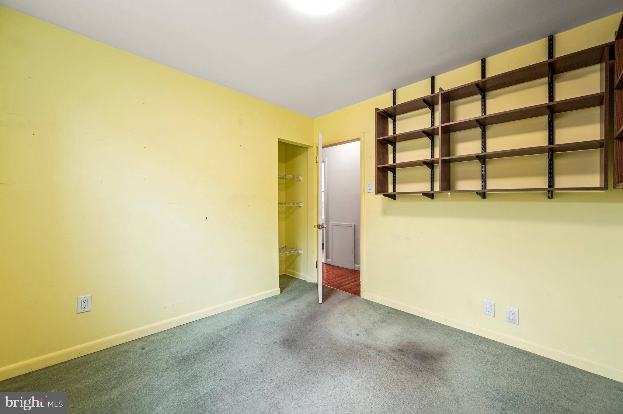 PHILADELPHIA (NORTHEAST) - Residential