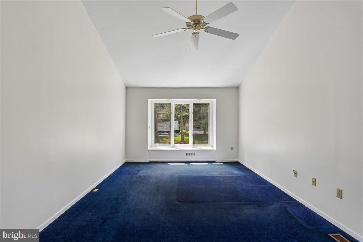 TIMBERLAWN - Residential