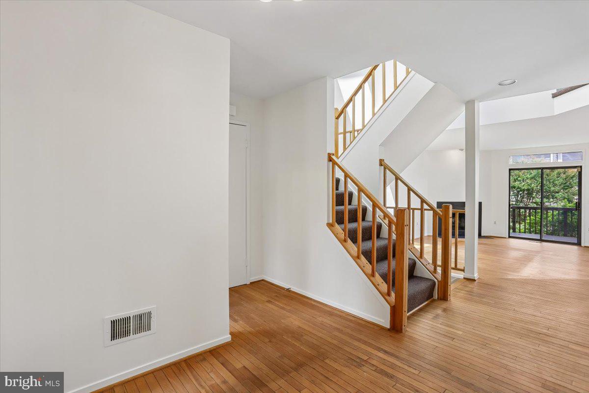 TIMBERLAWN - Residential