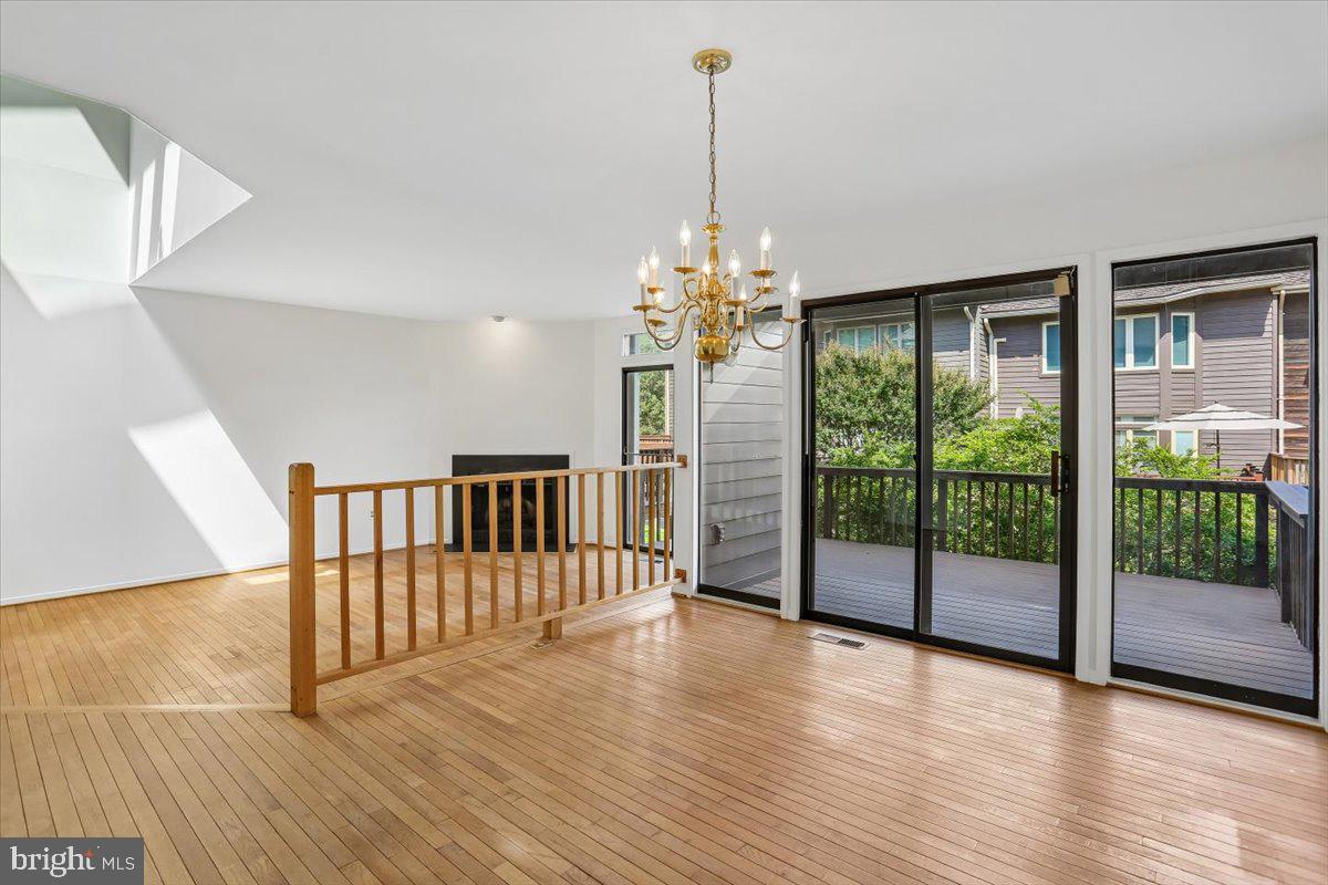 TIMBERLAWN - Residential