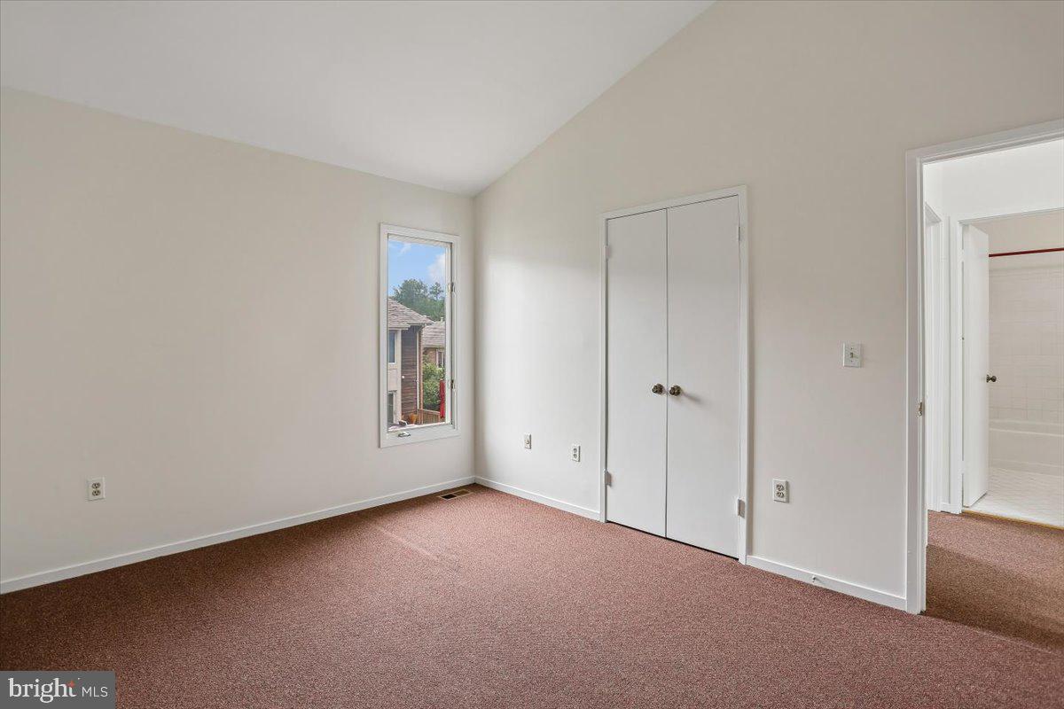 TIMBERLAWN - Residential