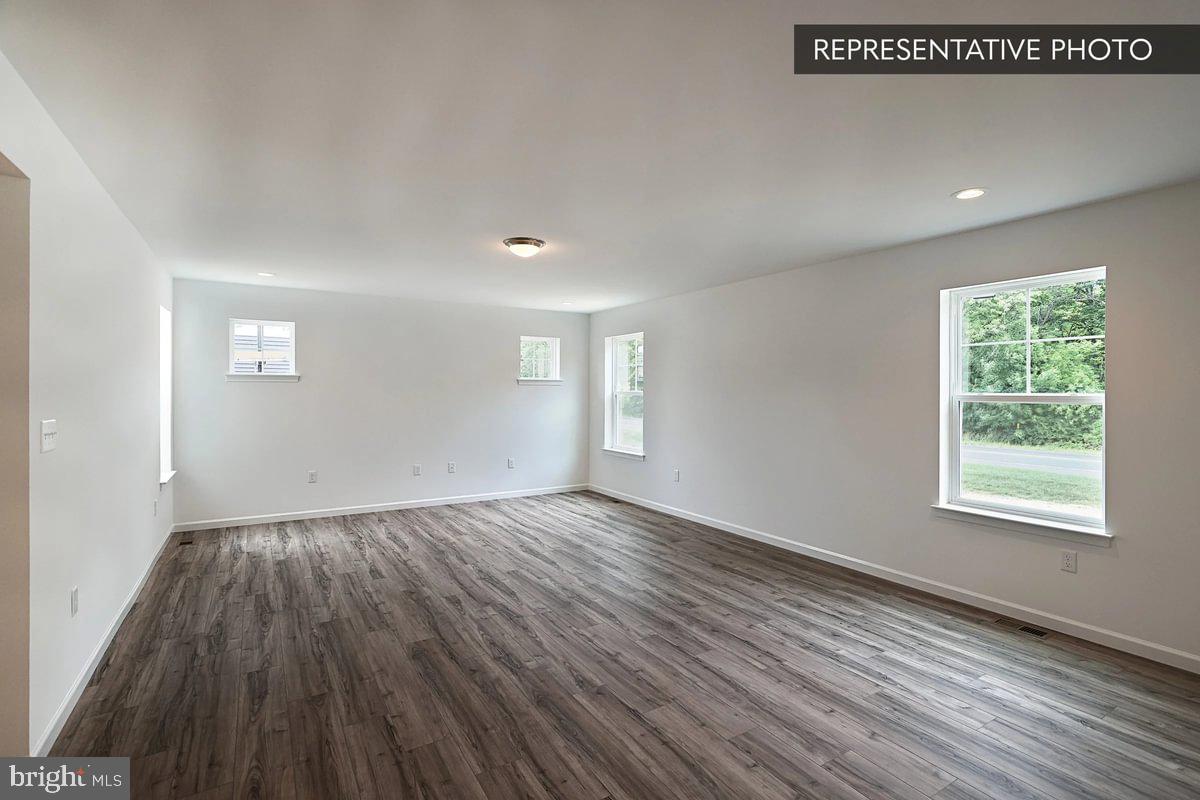WOODLYNN PRESERVE - Residential