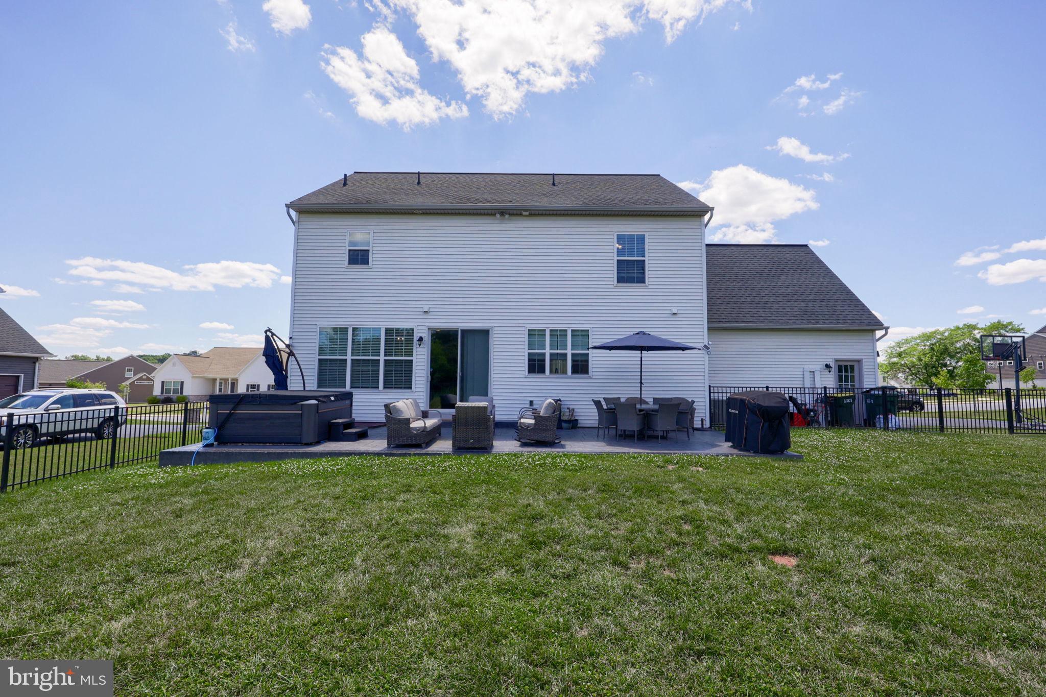 HAWK VALLEY ESTATES - Residential