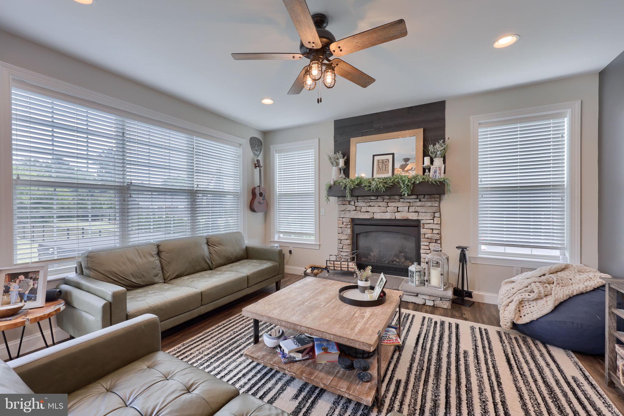 HAWK VALLEY ESTATES - Residential