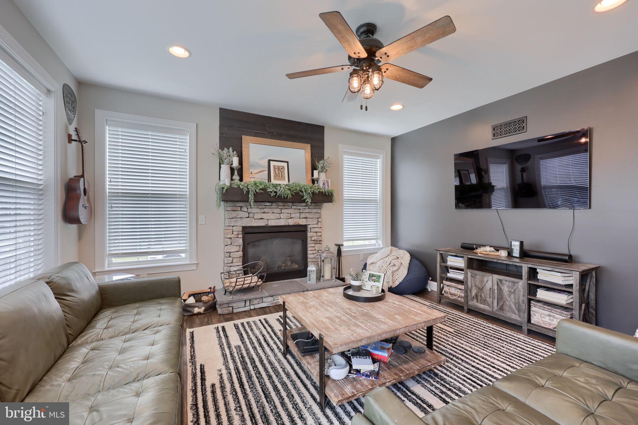 HAWK VALLEY ESTATES - Residential