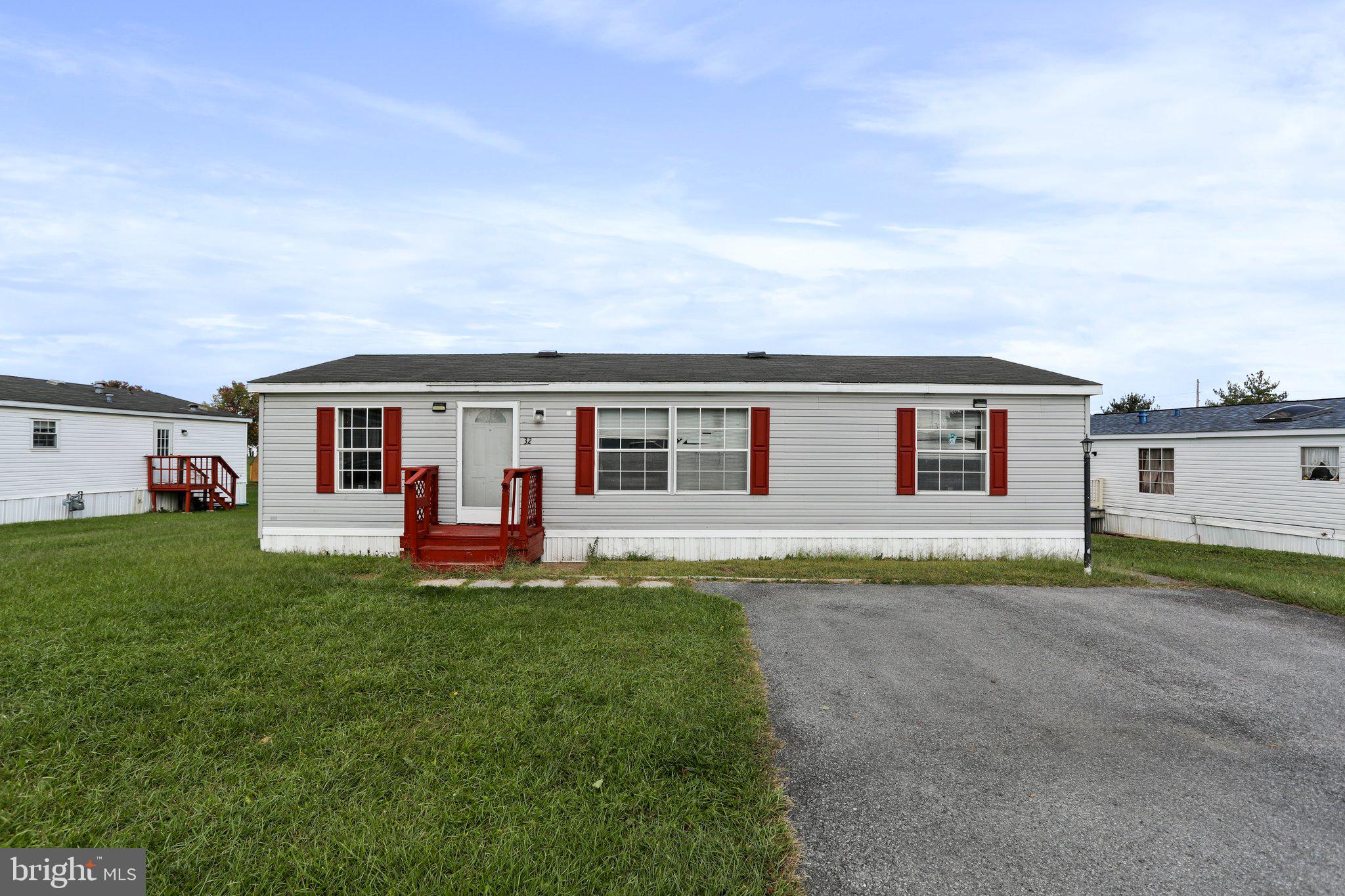 ROYAL CREST ESTATES - Residential