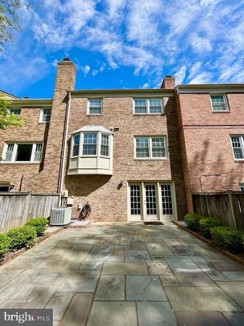 STONEHURST - Residential Lease