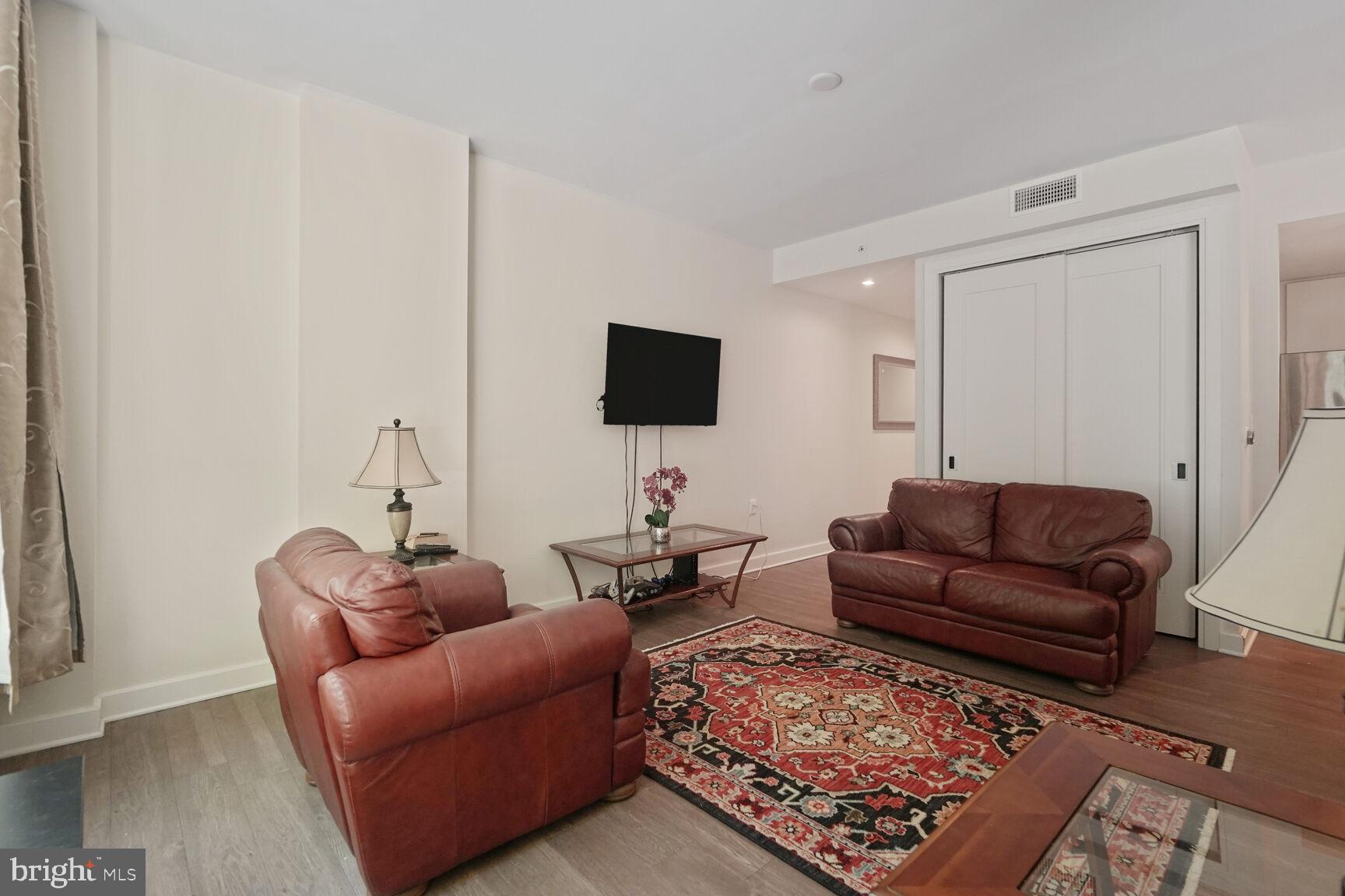 THE LAUREN - Residential