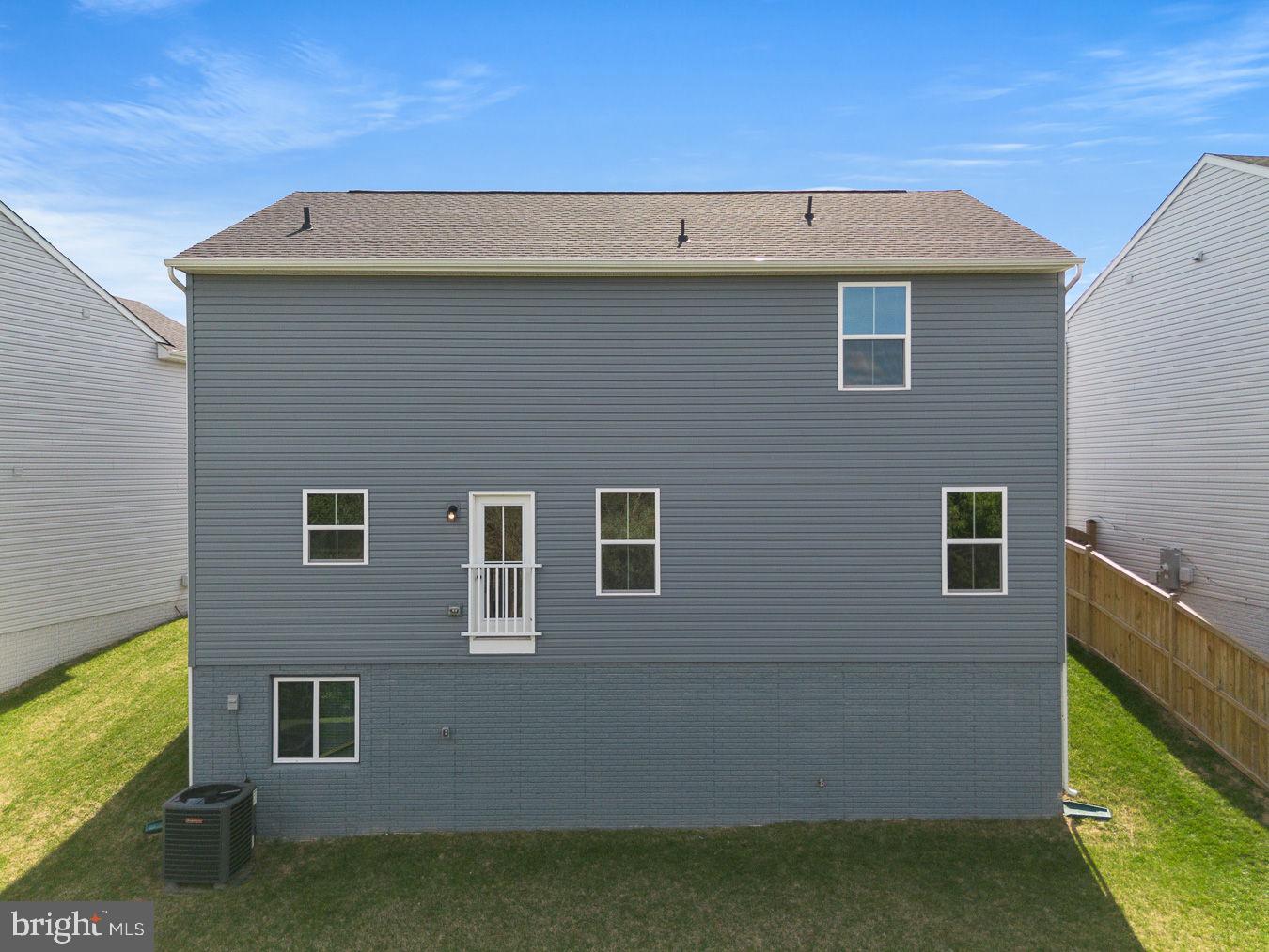MIDDLETOWN - Residential