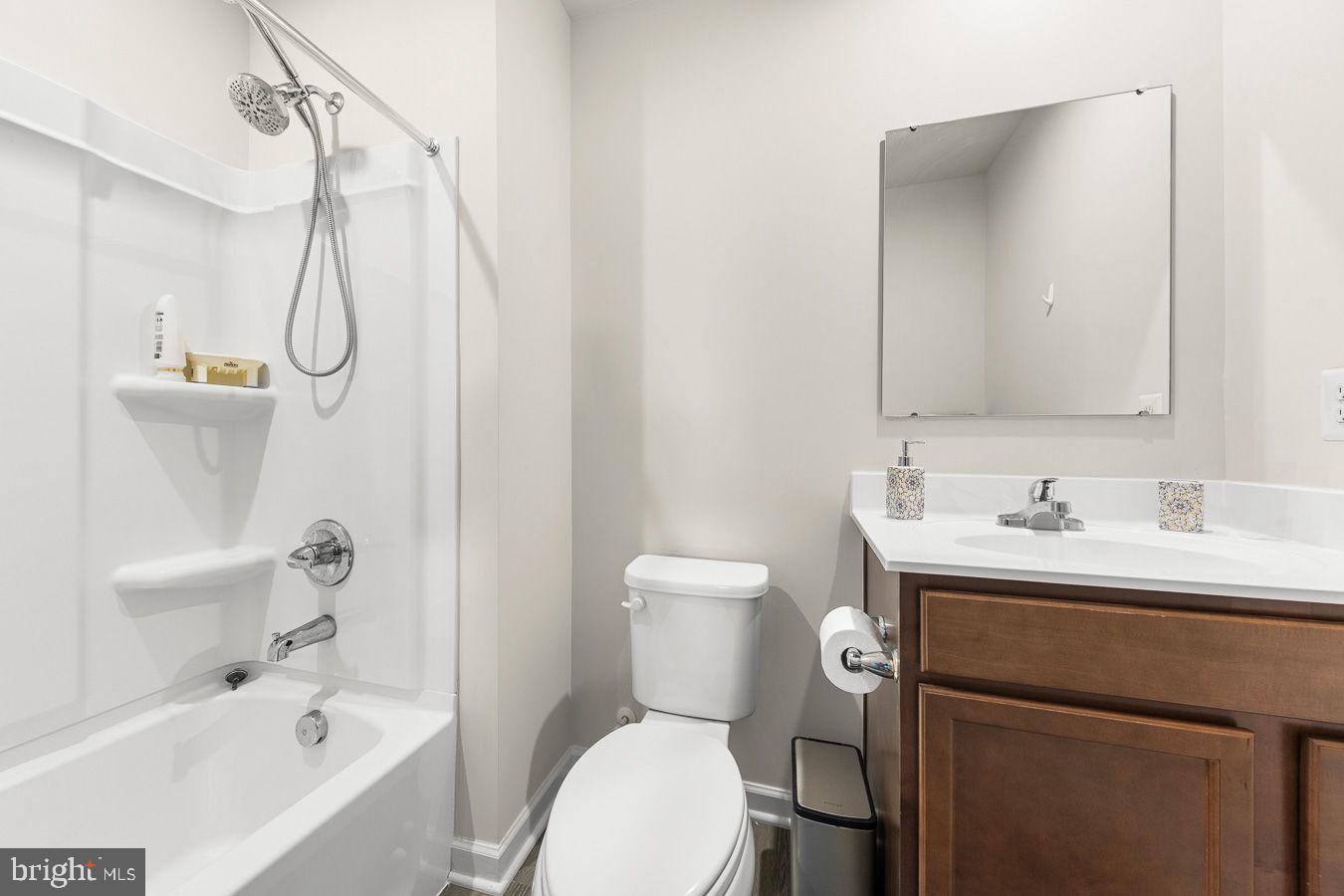 MIDDLETOWN - Residential