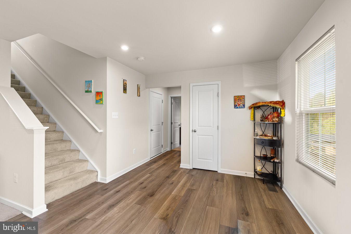 MIDDLETOWN - Residential