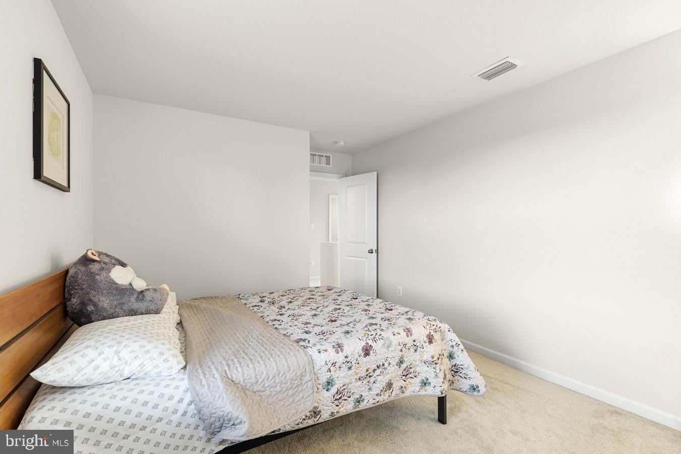 MIDDLETOWN - Residential