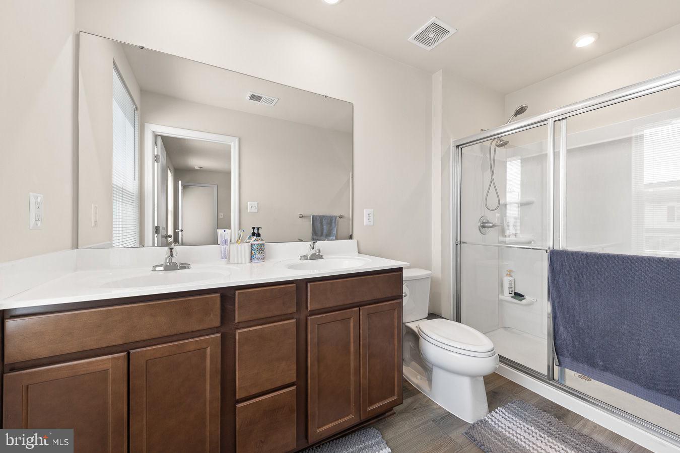 MIDDLETOWN - Residential