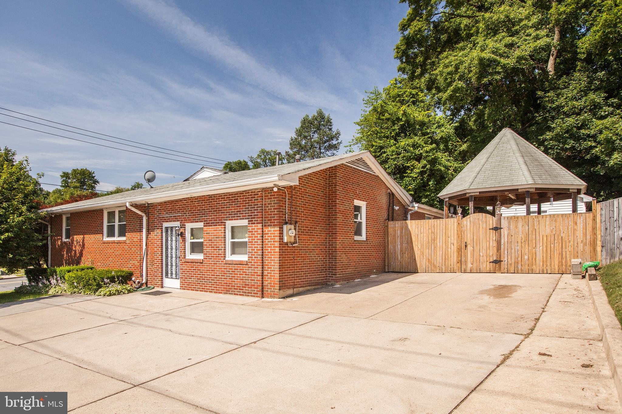 SILVER SPRING - Residential