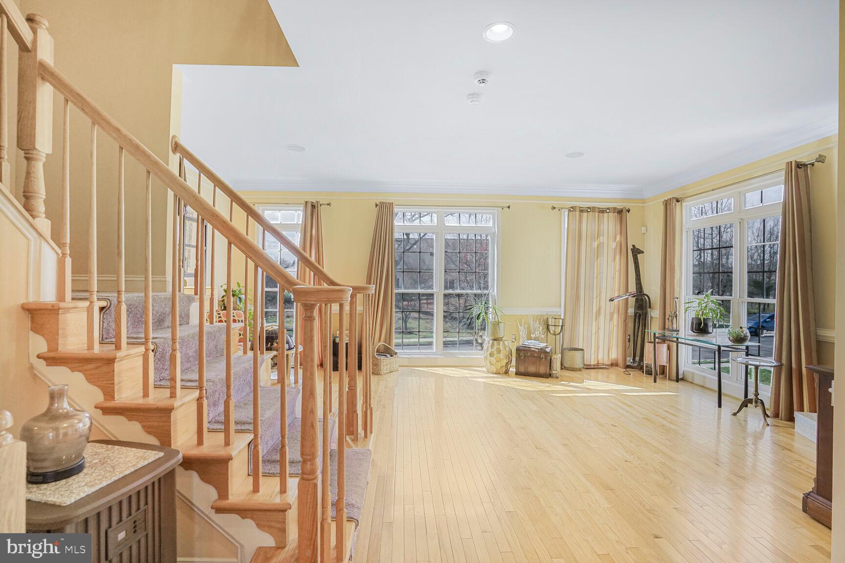SOUTH VILLAGE - Residential