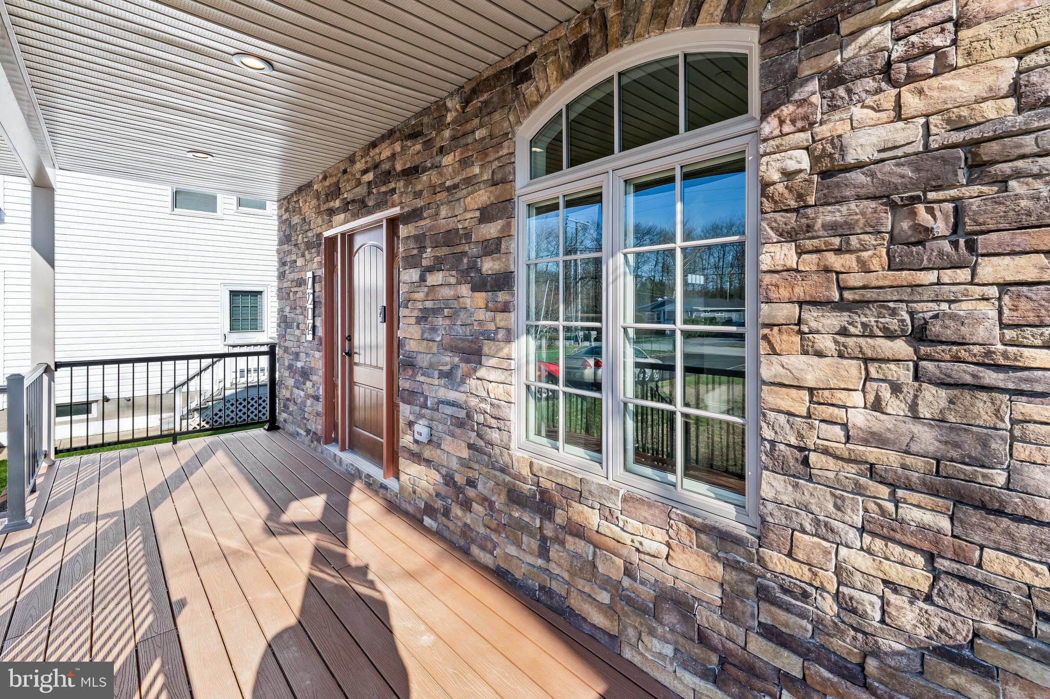 OLIVER BEACH - Residential