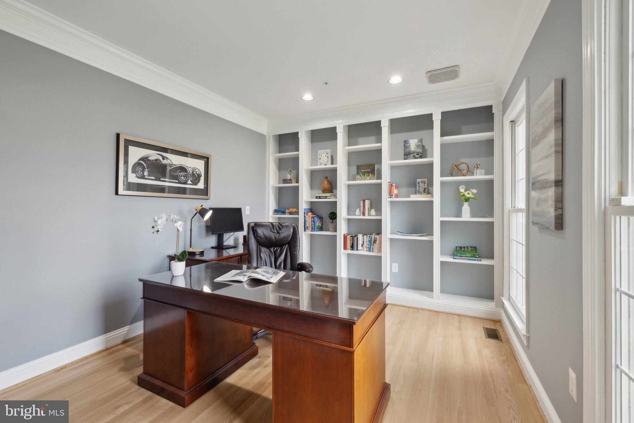 CLOPPERS MILL WEST - Residential