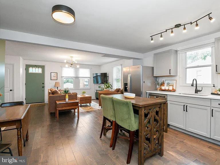 PARKVILLE - Residential Lease