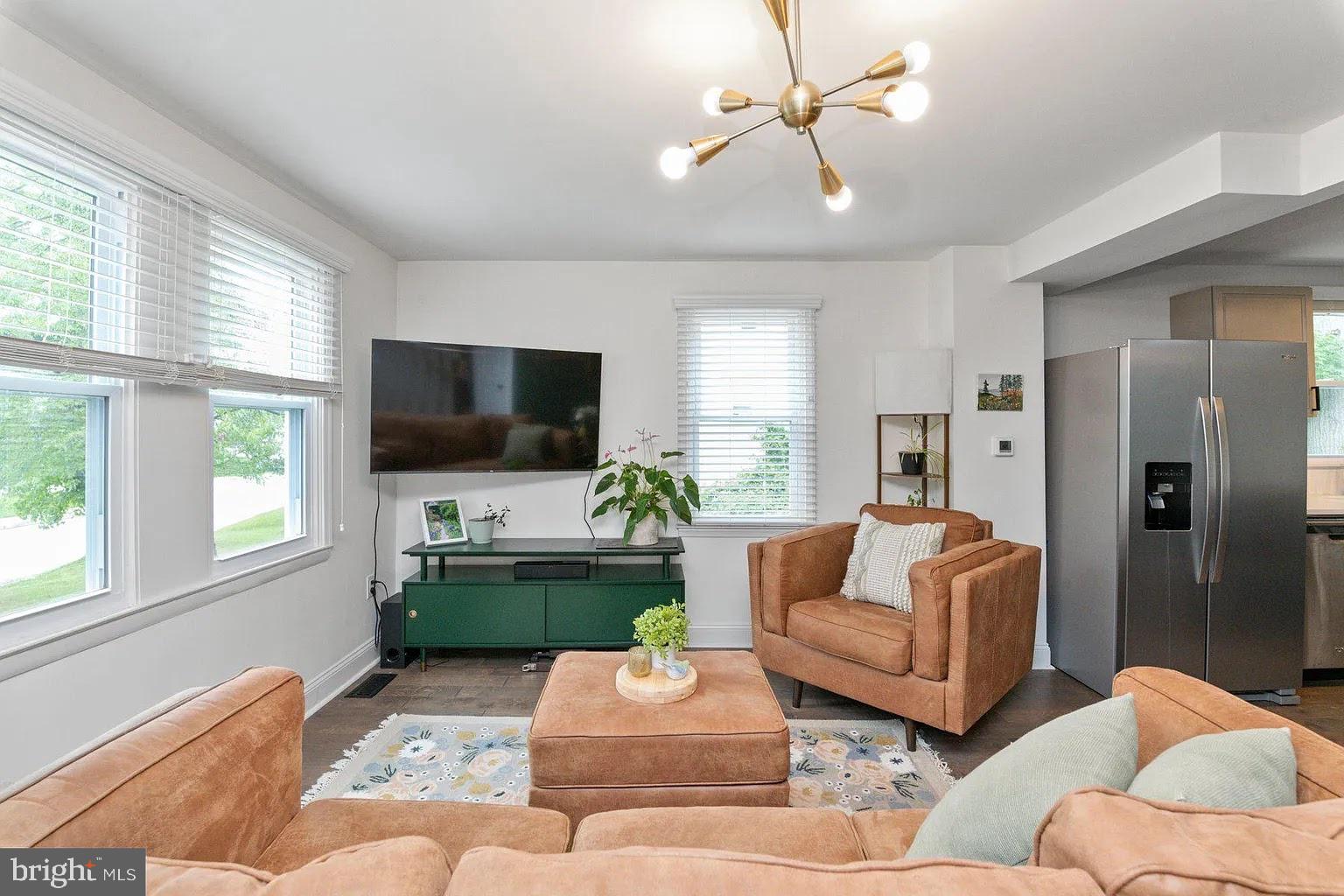 PARKVILLE - Residential Lease