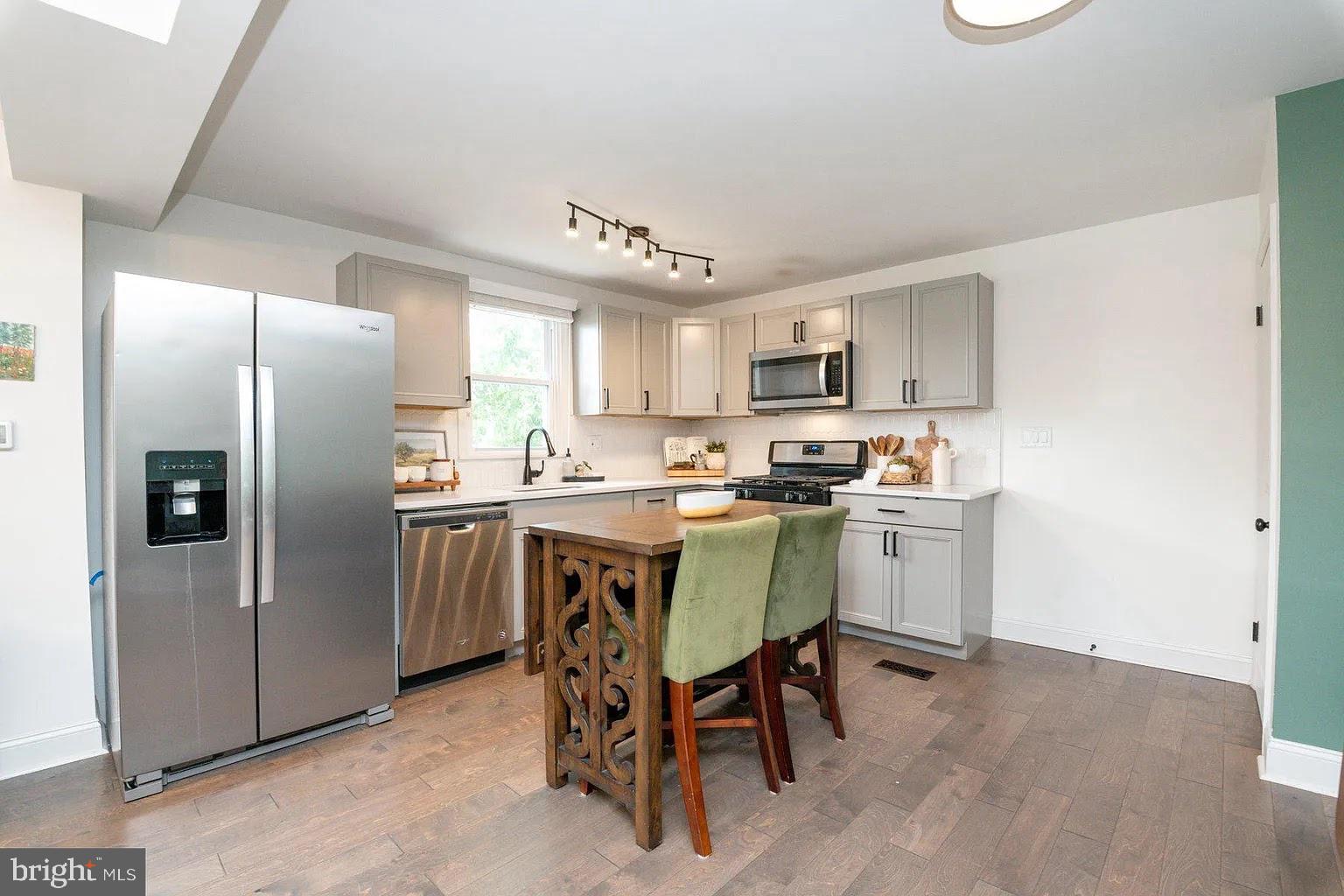 PARKVILLE - Residential Lease