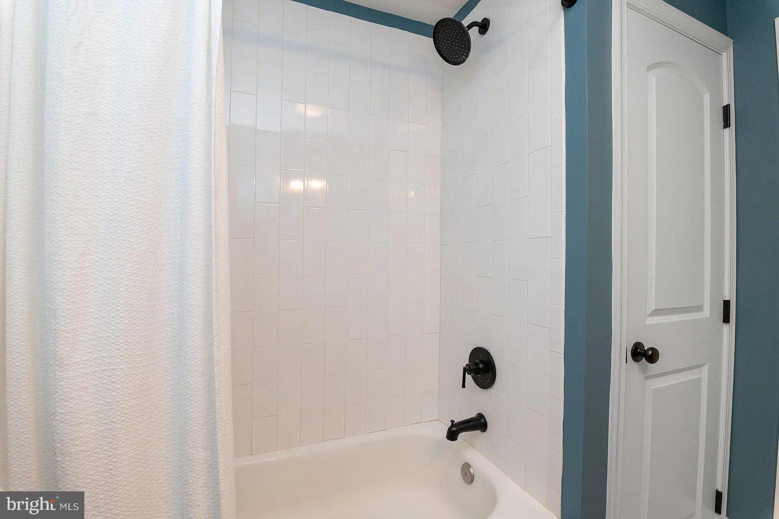 PARKVILLE - Residential Lease