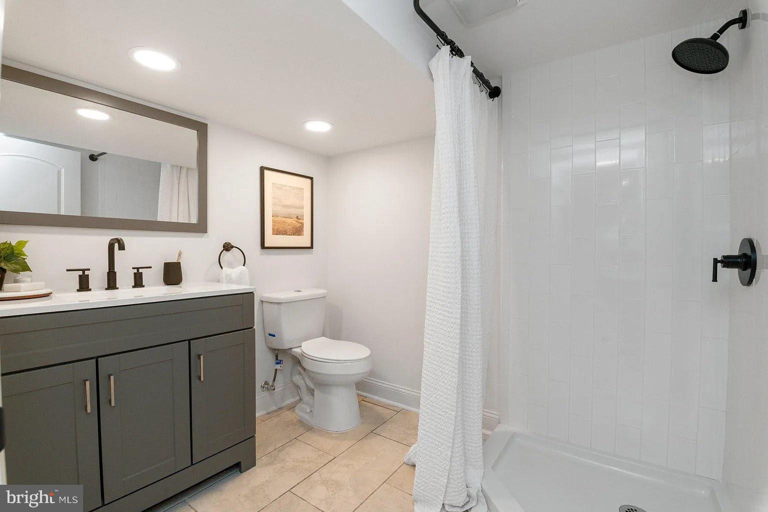 PARKVILLE - Residential Lease