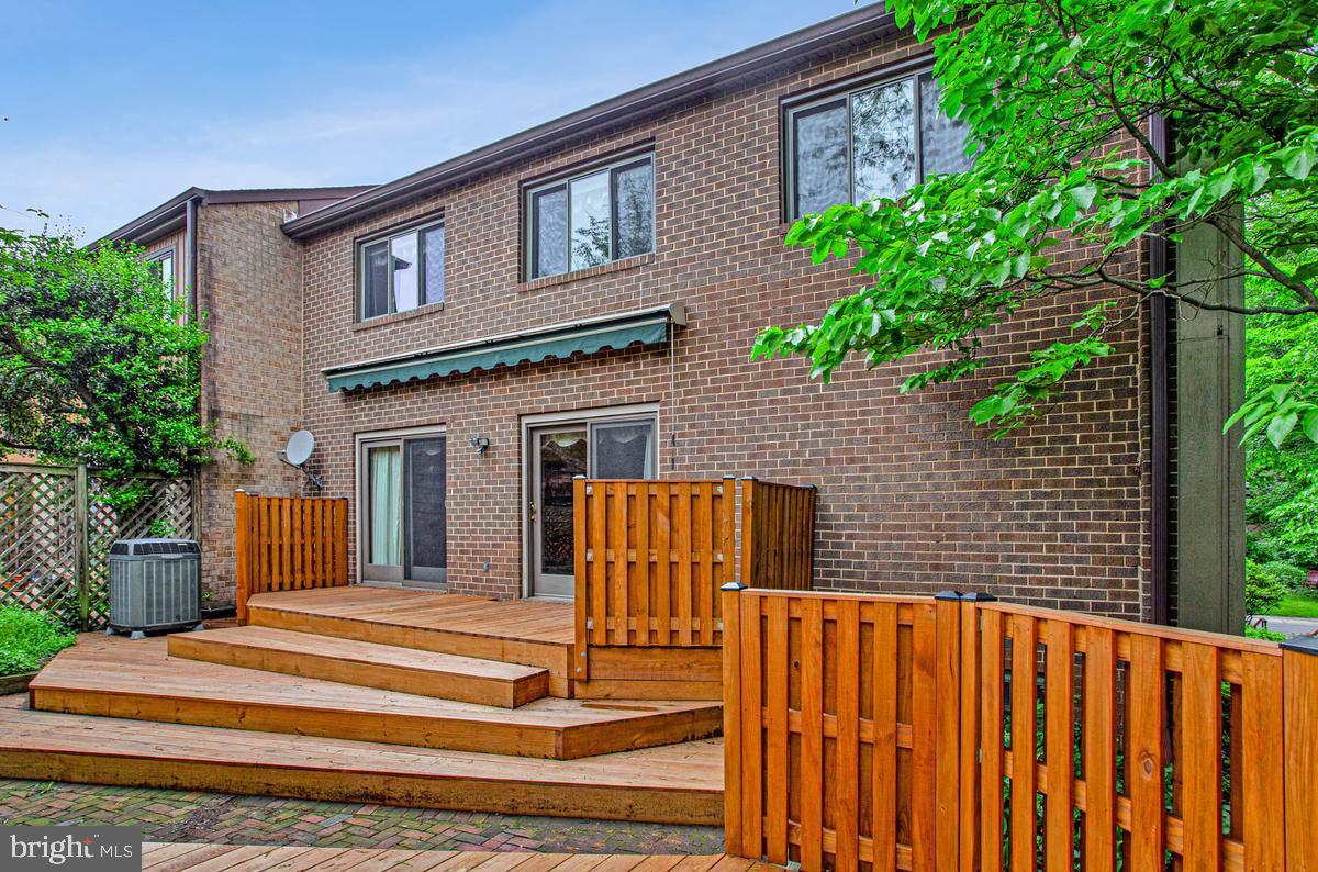 WILDE LAKE - Residential