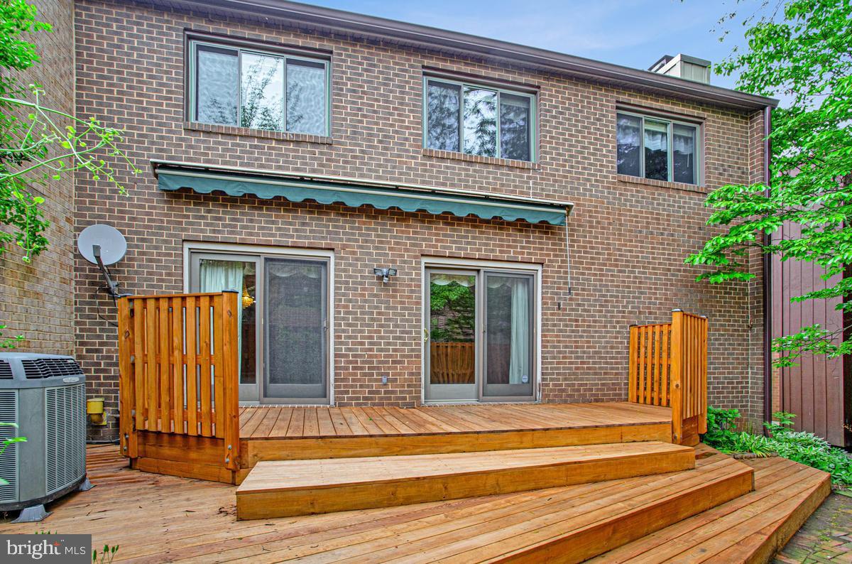 WILDE LAKE - Residential
