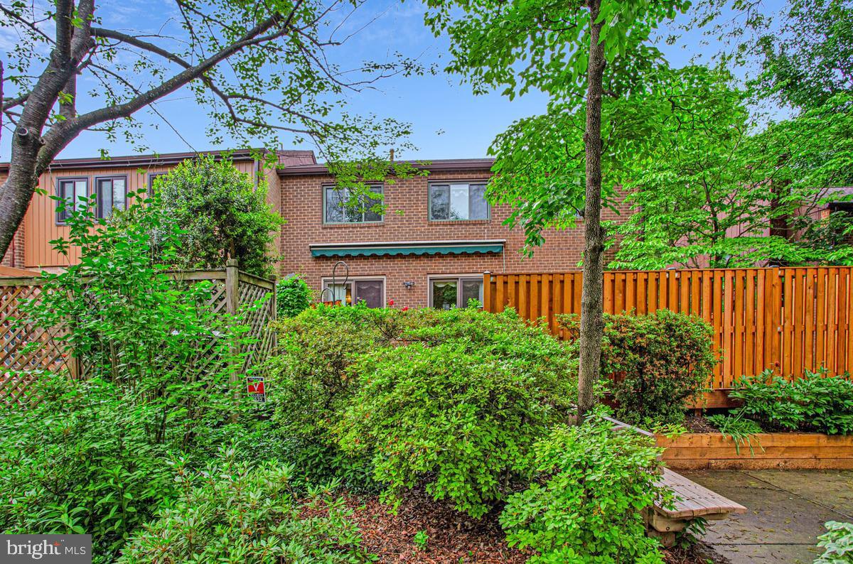 WILDE LAKE - Residential