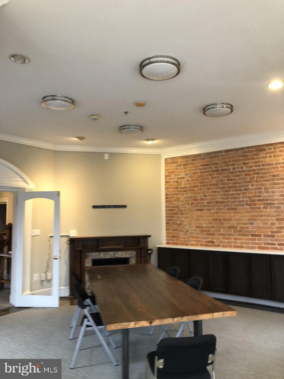 LOGAN/SHAW - Commercial Sale