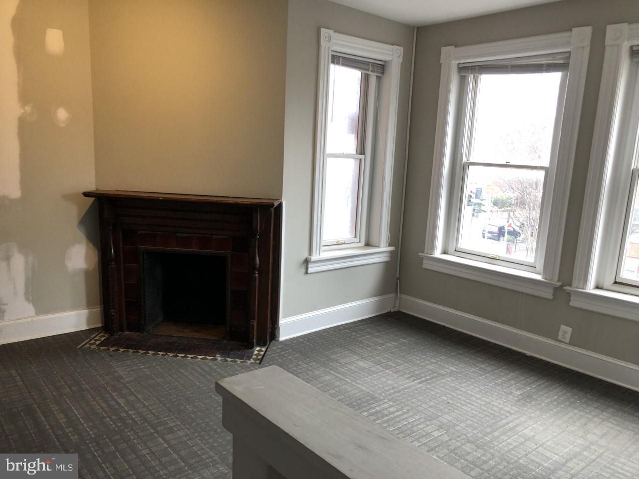LOGAN/SHAW - Commercial Sale
